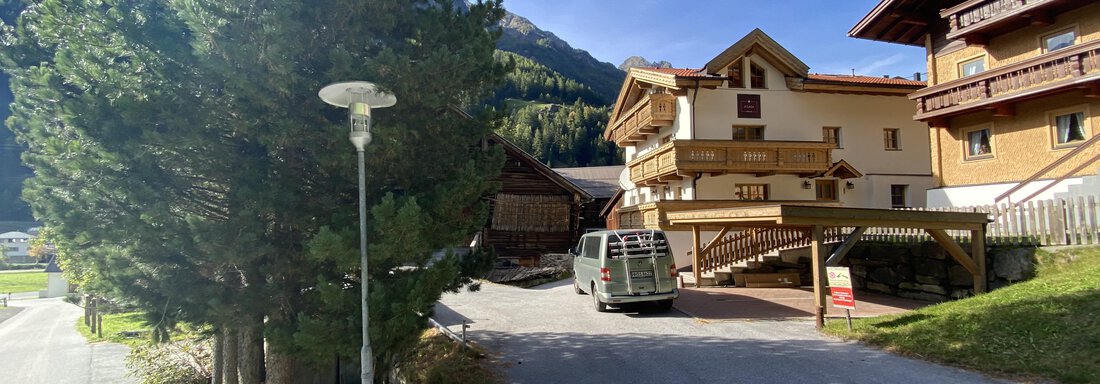 house in spring & summer - Alpine Lodge Sölden - Sölden