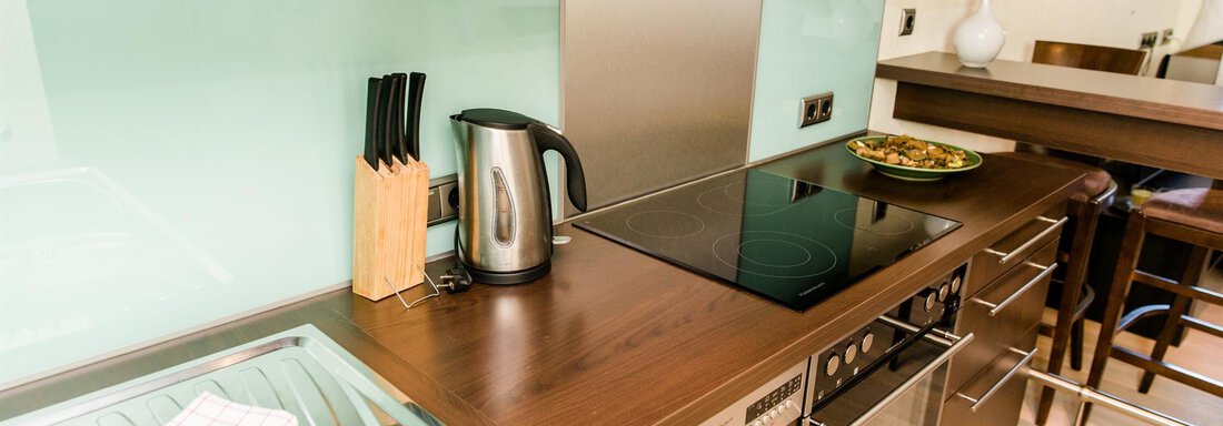 water kettle, coffee maker, stove, oven - Alpine Lodge Sölden - Sölden