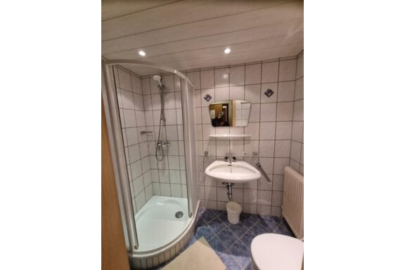 Badezimmer mit Dusche/WC - Appt. Rosmarie - Sölden