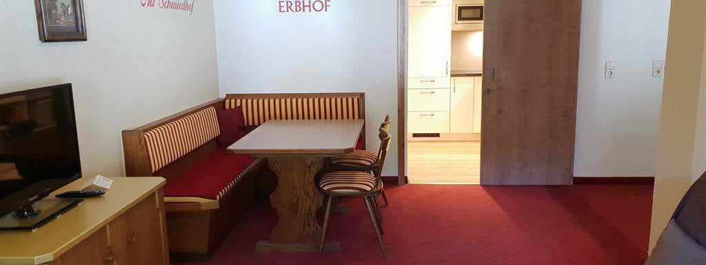 Appartement D - Sofa mit Esstisch - Haus Alt Schmiedhof - Sölden