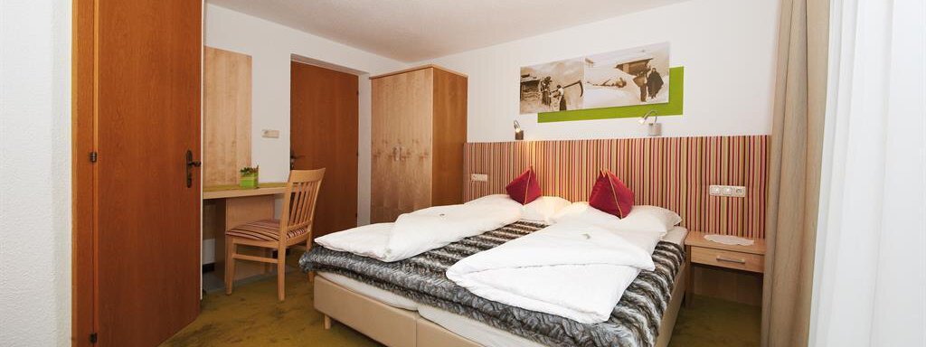 Doppelzimmer - Pension Pitze - Sölden