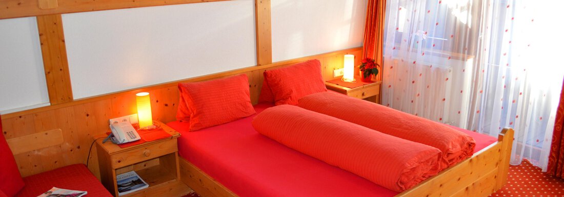 Doppelzimmer mit Balkon - Pension "Zur alten Mühle" - Sölden