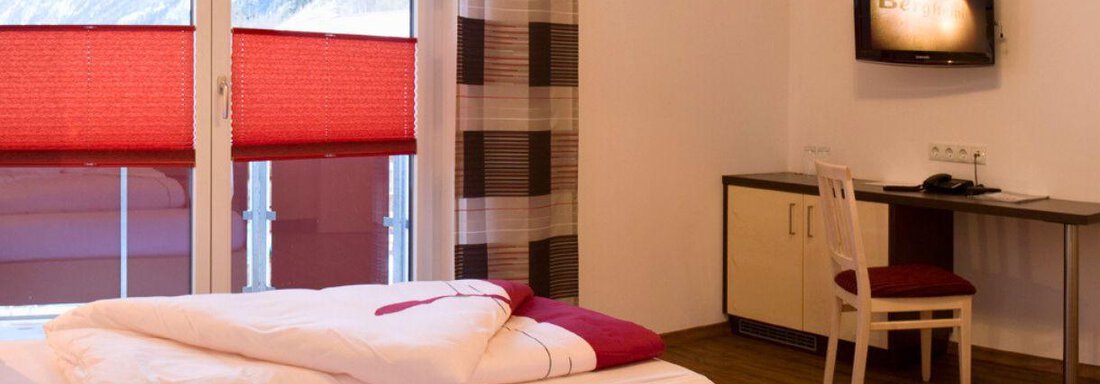 4 Personen - 2 Doppelzimmer - Sporthotel Garni Bergheim - Sölden