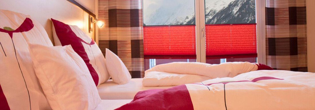 4 Personen - 2 Doppelzimmer - Sporthotel Garni Bergheim - Sölden