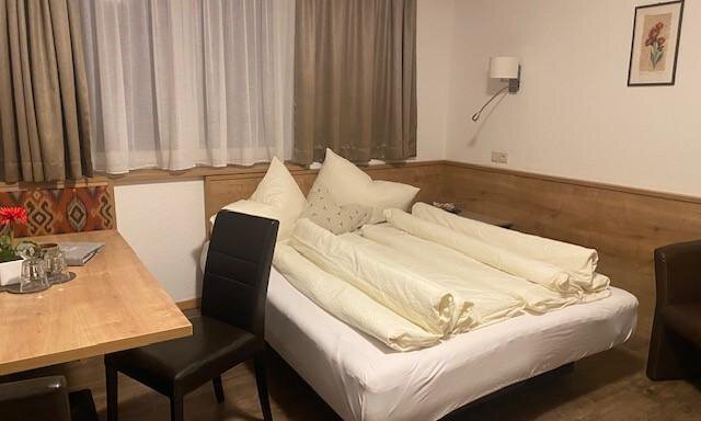 Französiches Bett 150cm - Sportpension Rubin - Sölden