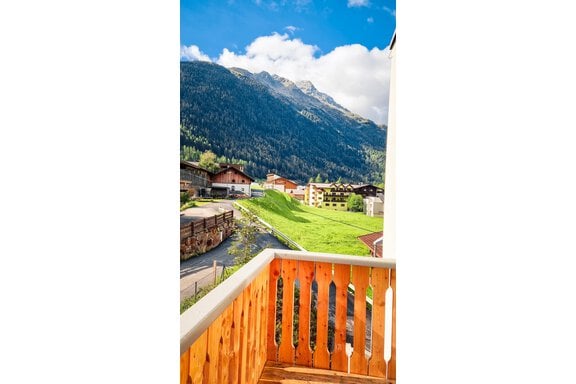 Executive Apartment mit Balkon und Bergblick - All-Suite Resort Zwieselstein-Sölden - Zwieselstein